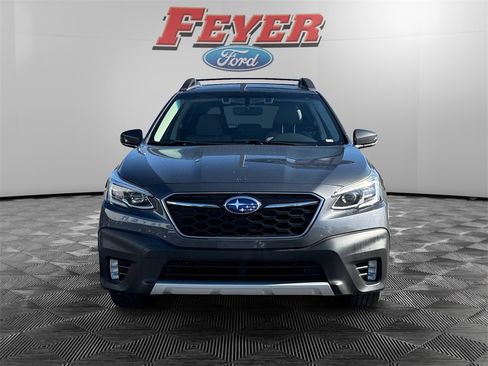 Used 2020 Subaru Outback Limited image 8