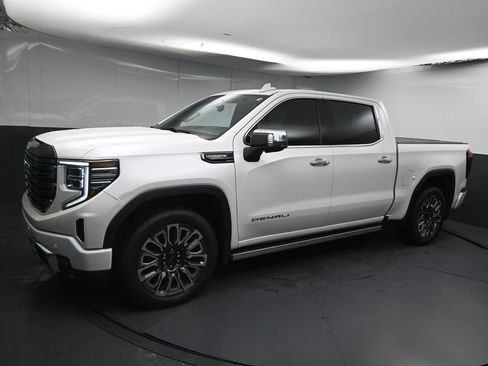 Used 2024 GMC Sierra 1500 Denali Ultimate AWD/4WD image 1