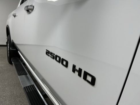 Used 2020 Chevrolet Silverado 2500 LTZ image 19