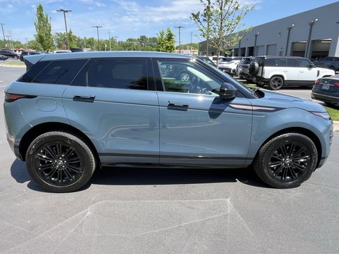 Used 2025 Land Rover Range Rover Evoque Dynamic SE image 6