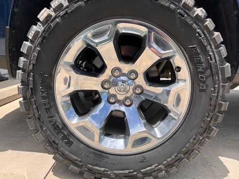 Used 2019 RAM 1500 Big Horn AWD/4WD image 17
