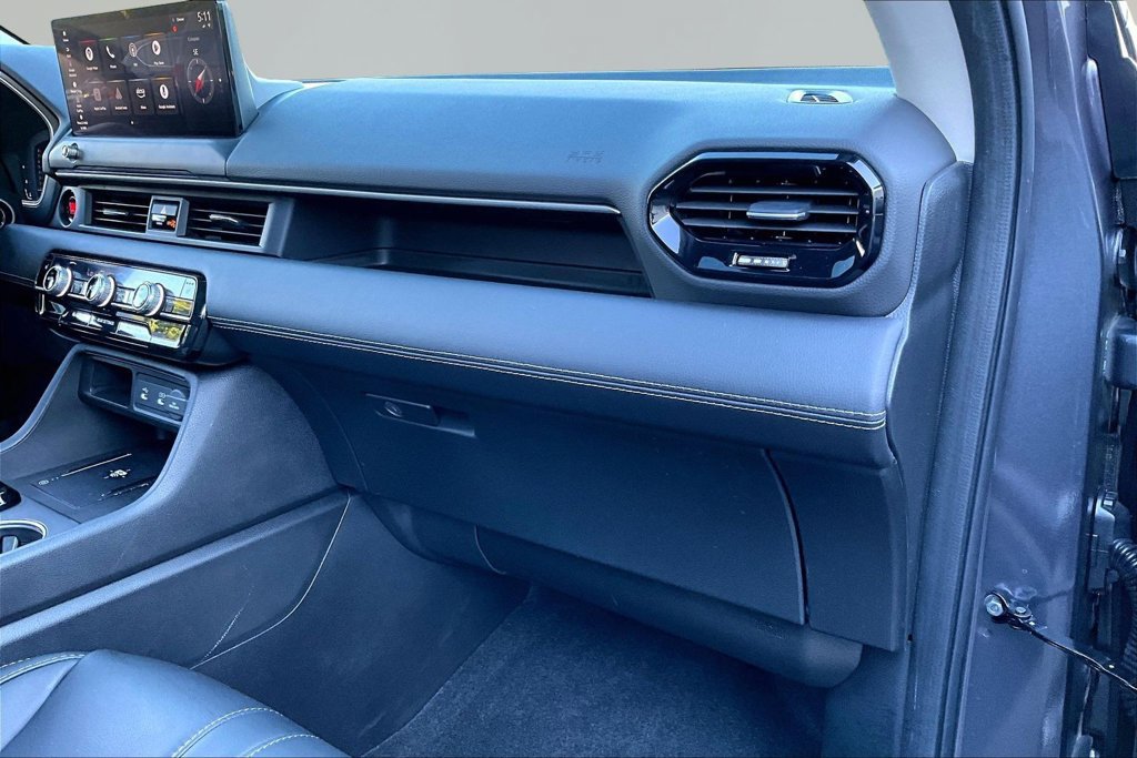 Certified 2026 Honda Pilot Touring image 19