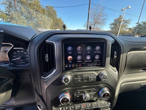 Used 2020 GMC Sierra 3500 Denali w/ Denali Ultimate Package image 8