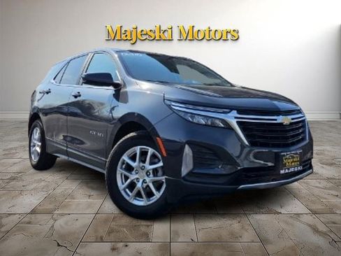 Used 2022 Chevrolet Equinox LT image 1