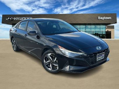 Used 2023 Hyundai Elantra SEL w/ Convenience Package