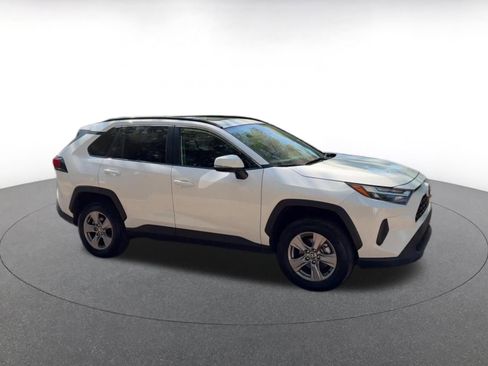 Used 2025 Toyota RAV4 XLE w/ Convenience Package image 2