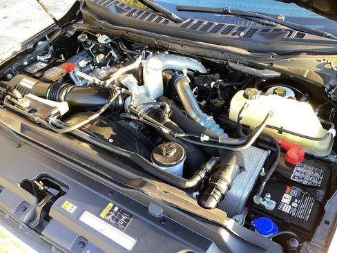 Used 2023 Ford F250 Lariat w/ Chrome Package image 20