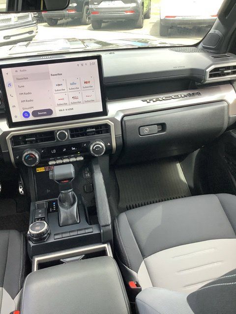 Used 2025 Toyota Tacoma TRD Sport w/ TRD Sport Upgrade Package AWD/4WD image 19