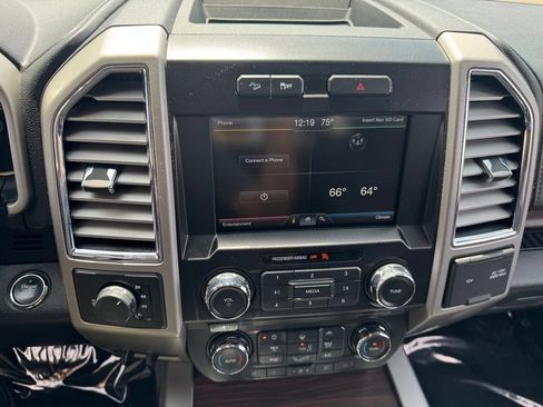Used 2015 Ford F150 Lariat w/ Equipment Group 501A Mid AWD/4WD image 16