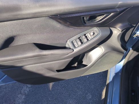 Used 2021 Subaru Crosstrek 2.0i image 10