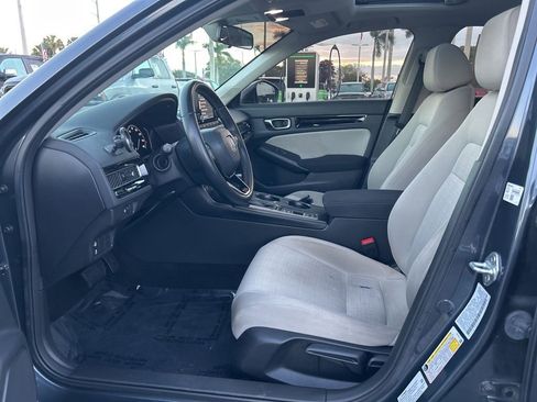 Used 2023 Honda Civic EX image 9