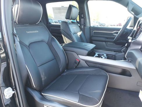 New 2026 RAM 1500 Laramie AWD/4WD image 31