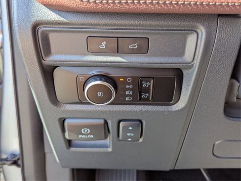 Used 2023 Ford Expedition Max Limited image 36