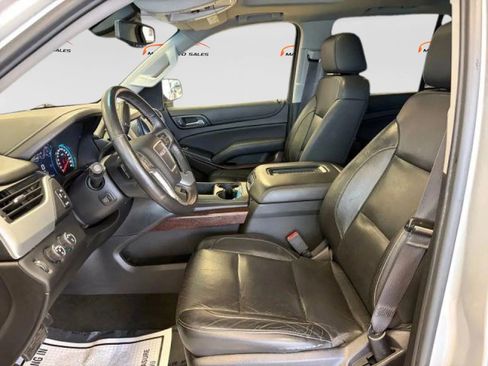 Used 2017 GMC Yukon SLT w/ Open Road Package AWD/4WD image 8