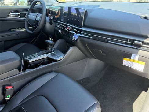 New 2026 Kia Sportage EX w/ EX Panorama Roof Package image 14