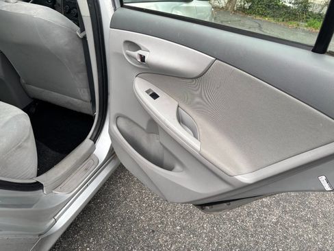 Used 2009 Toyota Corolla LE image 20