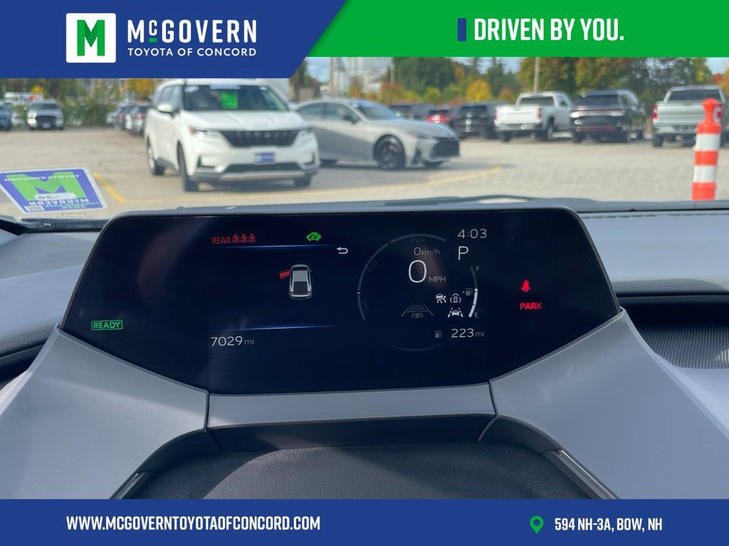 Used 2023 Toyota Prius Limited w/ Limited Premium Package AWD/4WD image 31