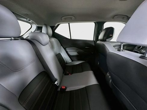 Used 2024 Nissan Kicks SR w/ SR Premium Package FWD image 25