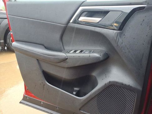 Used 2024 Mitsubishi Outlander AWD image 23