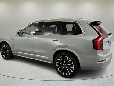 New 2026 Volvo XC90 T8 Ultra w/ Protection Package AWD/4WD image 6
