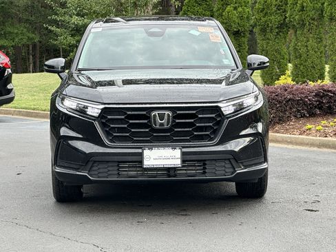 Used 2025 Honda CR-V LX image 3