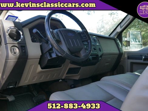Used 2010 Ford F250 XLT image 14