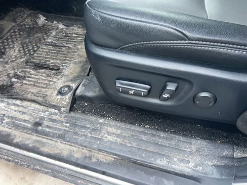 Used 2023 Toyota 4Runner SR5 Premium w/ Moonroof Package image 8