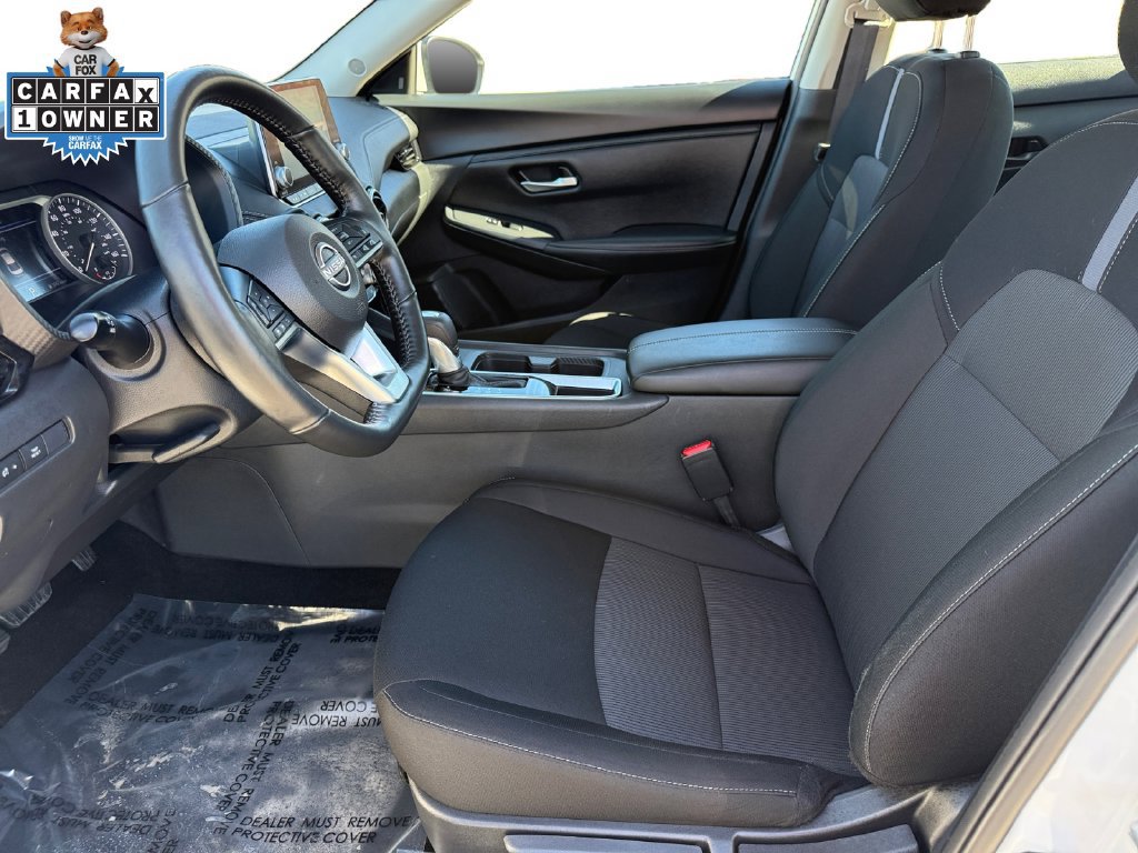 Certified 2025 Nissan Sentra SV w/ All-Weather Package FWD image 9