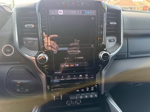 New 2026 RAM 2500 Laramie w/ Sport Appearance Package AWD/4WD image 19