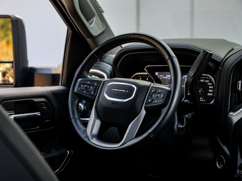 Used 2022 GMC Sierra 3500 Denali w/ Technology Package image 52