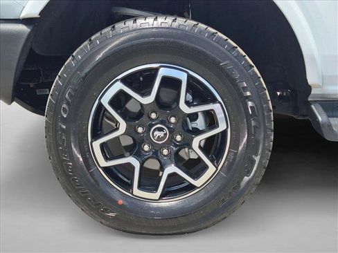 Used 2025 Ford Bronco Outer Banks AWD/4WD image 23