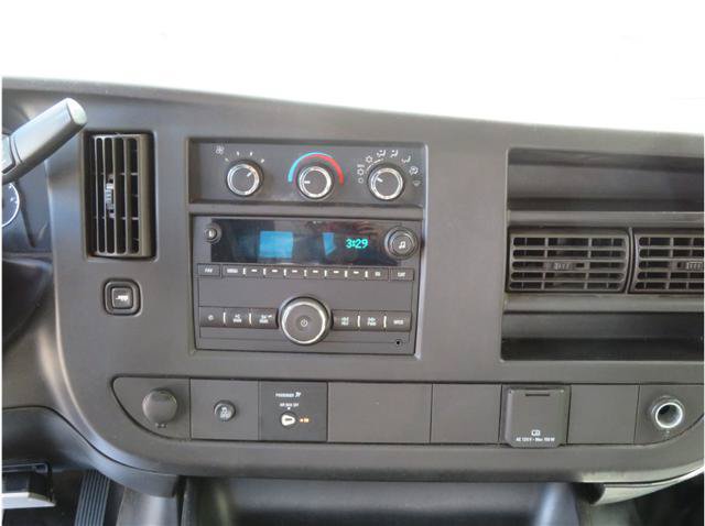 Used 2018 GMC Savana 2500 w/ Driver Convenience Package RWD image 5