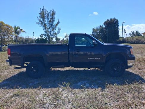 Used 2008 GMC Sierra 3500 W/T w/ Work Truck Preferred Package image 5