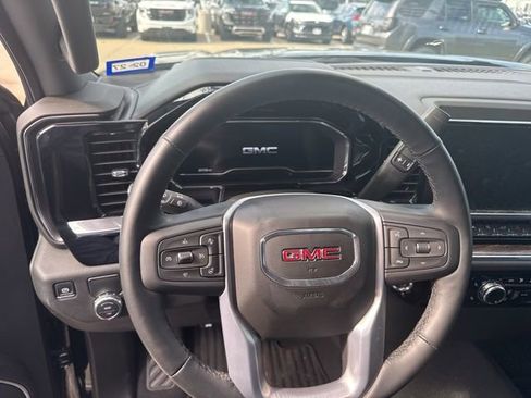 Used 2025 GMC Sierra 1500 Elevation image 6