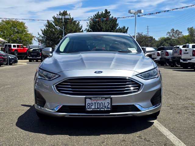 Used 2020 Ford Fusion SEL FWD image 2