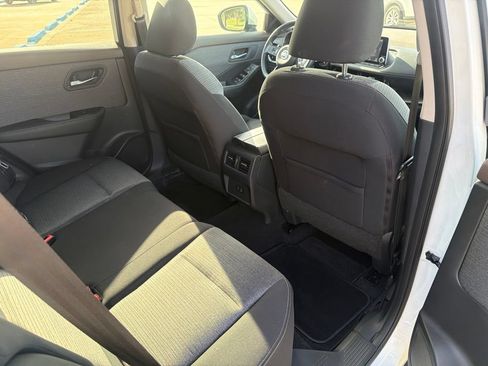 Used 2021 Nissan Rogue SV FWD image 32