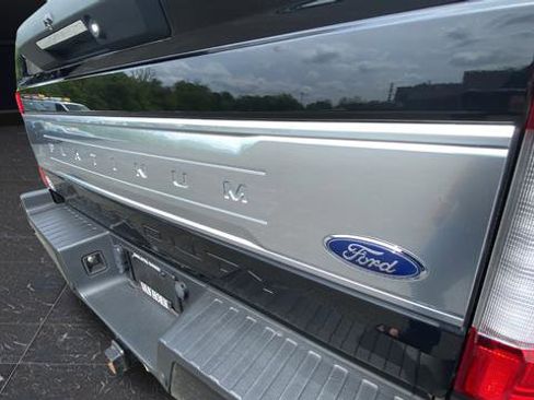 Used 2019 Ford F250 Platinum w/ Platinum Ultimate Package AWD/4WD image 35