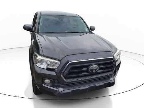 Used 2020 Toyota Tacoma SR5 image 2