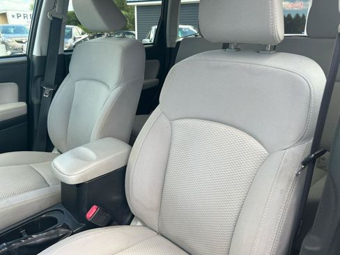 Used 2015 Subaru Forester 2.5i Premium AWD/4WD image 17