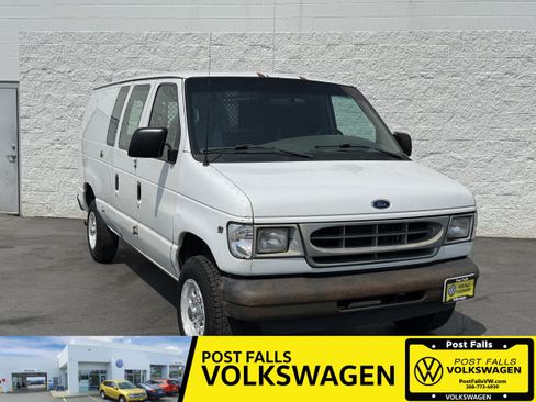 Used 2002 Ford E-250 and Econoline 250 RWD image 1