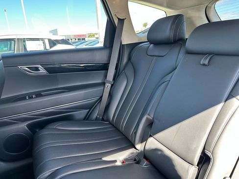 Used 2025 Genesis GV80 2.5T Standard AWD/4WD image 25