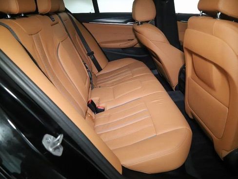 Certified 2023 BMW 530e xDrive w/ Premium Package AWD/4WD image 33