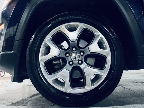 Used 2021 Jeep Compass Limited FWD image 14