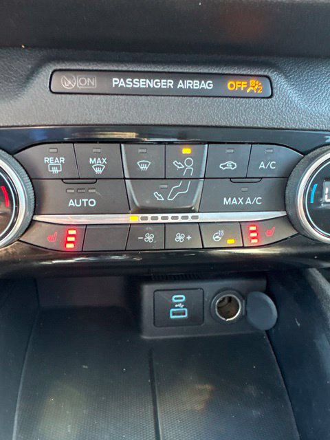 Used 2021 Ford Escape SE w/ Convenience Package AWD/4WD image 16