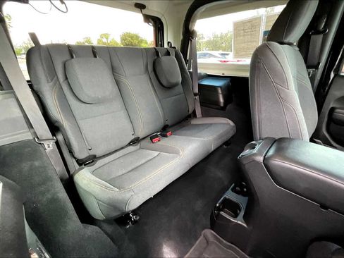 Used 2024 Jeep Wrangler Sport S image 18