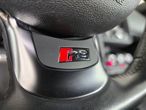 Used 2015 Audi R8 V8 AWD/4WD image 21