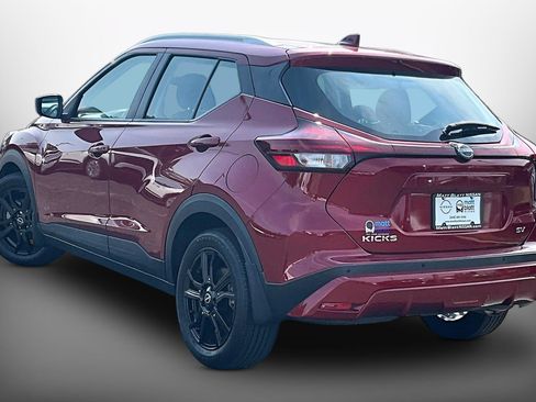 Certified 2023 Nissan Kicks SV FWD image 11
