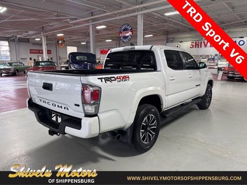 Used 2023 Toyota Tacoma TRD Sport image 5
