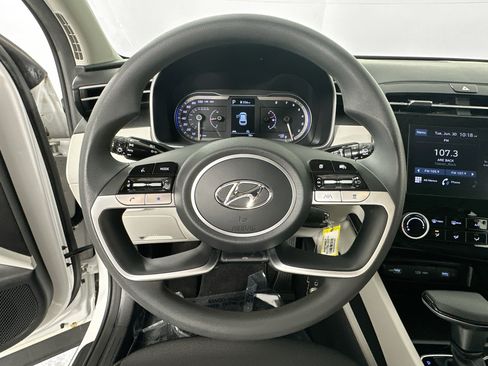 Used 2023 Hyundai Tucson SE FWD image 11