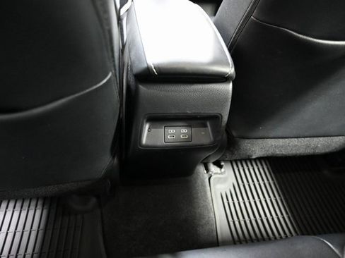 Used 2025 Toyota Corolla XSE image 27